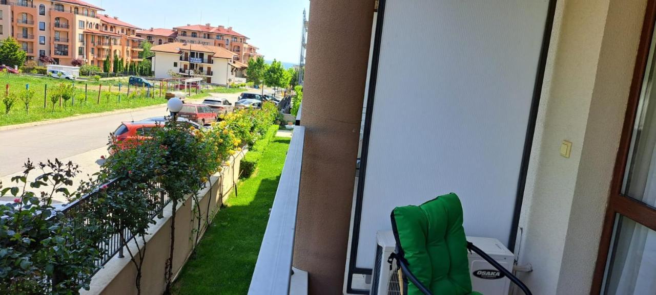Patrick'S Apartments - Sorrento Sole Mare, Sveti Vlas Exterior photo